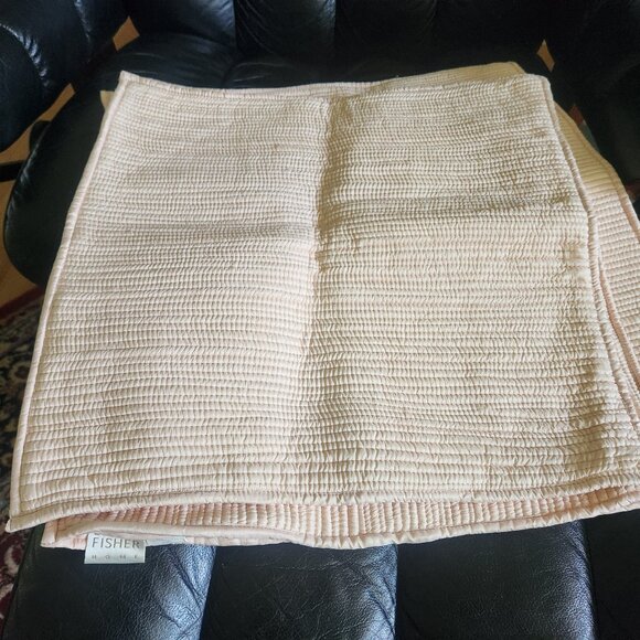 Eileen Fisher Silk 18 x 18 Pillow Covers - New - Picture 1 of 3
